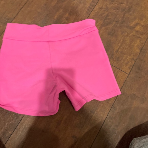 Pink booty shorts - Picture 4 of 4